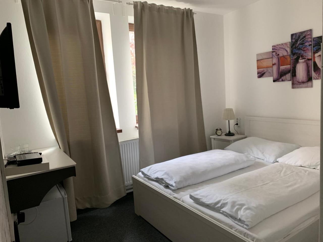 Penzion Holiday Trnava Exterior photo