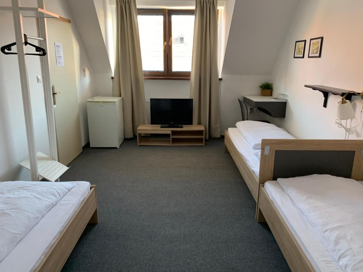 Penzion Holiday Trnava Exterior photo